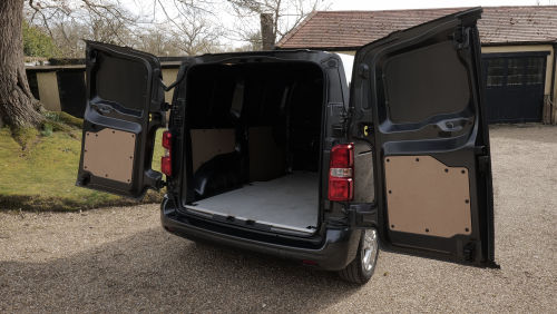 VAUXHALL VIVARO XL DIESEL 2.0 Turbo D 145 Pro H1 Van view 30